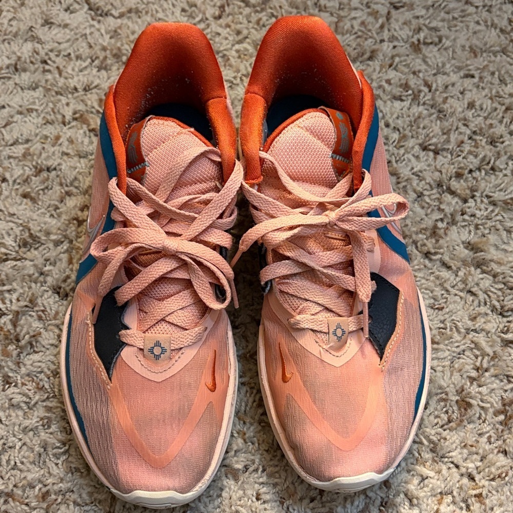 Nike Kyrie Low 5 Women’s Sneakers size 8 - Picture 3 of 8